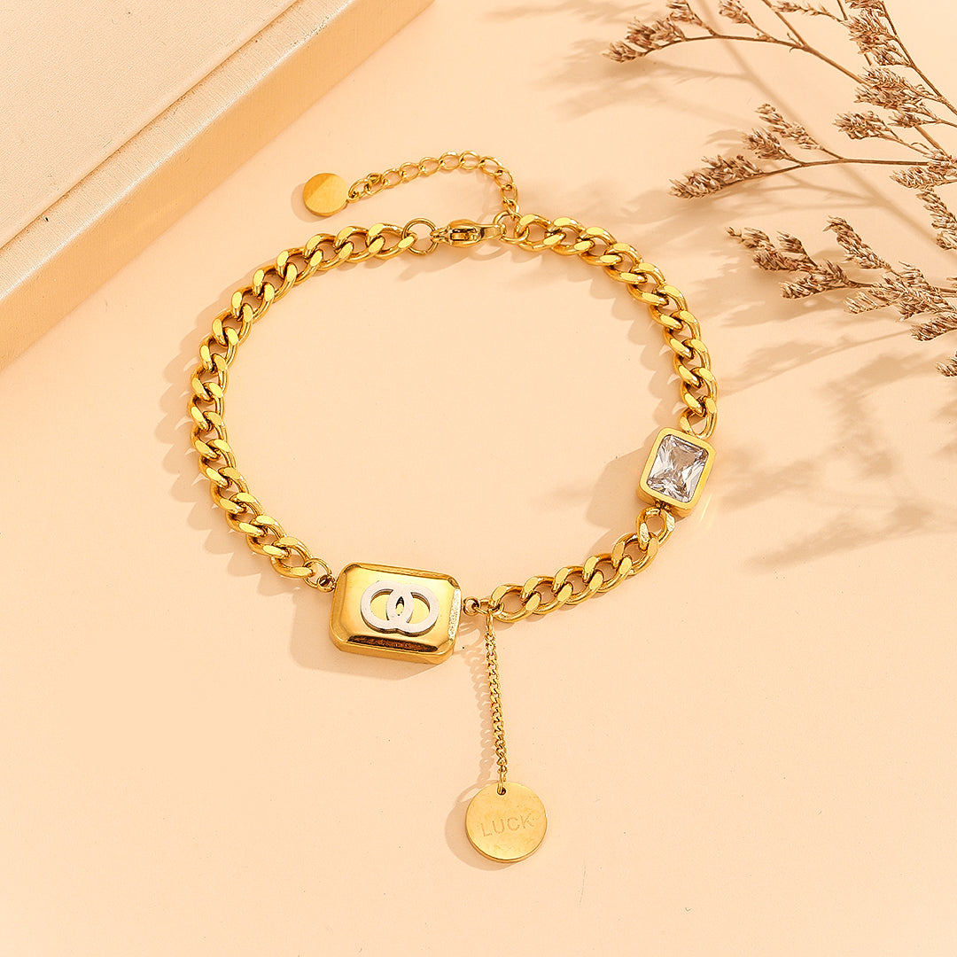 Findsgoods®  Radiant Mystique Gold Link Bracelet